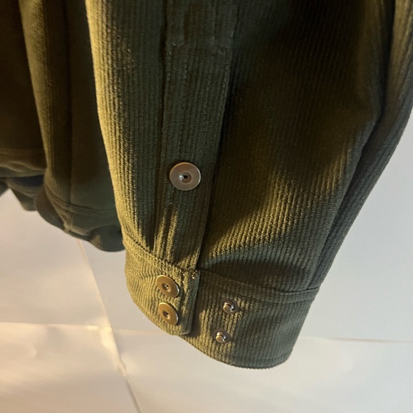 Dark Green corduroy zipper and button up shacket - Picture 4 of 5